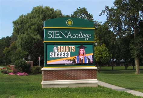 siena college banners.